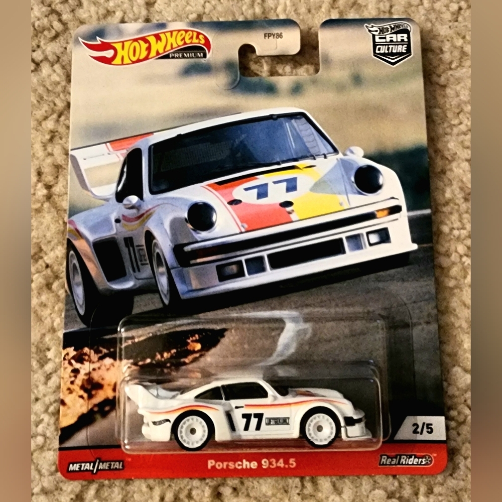 Hot Wheels Premium Car Culture Porsche 934.5